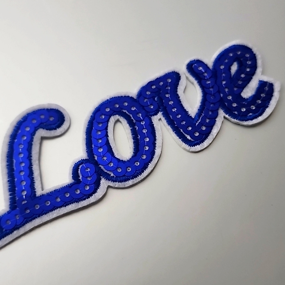 SPARKLE SEQUINS LOVE IRON ON PATCH